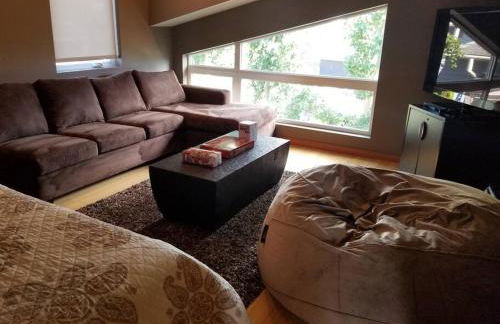 The Seaside Getaway - Photo 18