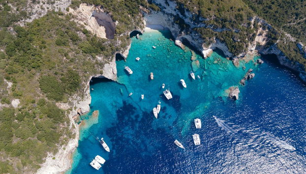 Escursione a Passo, alle Grotte blu e Lakka in barca