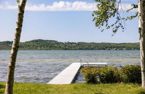 Camp Birch: Waterfront Home on Lake Leelanau - Foto 32