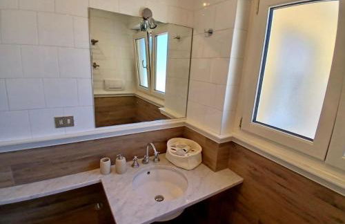 Luce, Silenzio ed Eleganza nel Cuore di Roma - 2 camere da letto - Photo 22