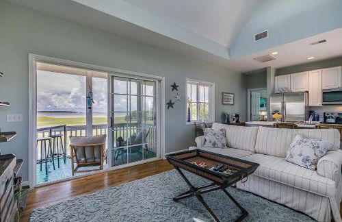 Seaside Bungalow With Million Dollar Views - Foto 11