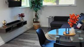 Modern Furnished Retreat - Foto 1