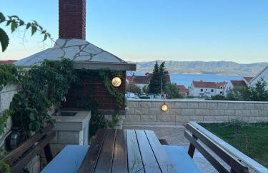 Apartments Mikulić - Photo 9