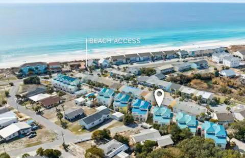 Coastal Castaway-Beach Retreat-Steps 2 Sand-Sleep 10-Pool-Hot tub - Foto 1