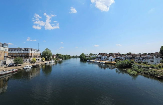 Train Station Serenity - Foto 12