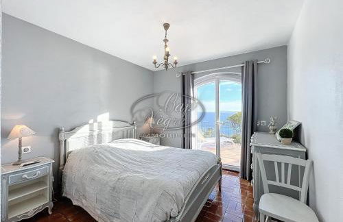 Maison pour 8 personnes classée 3 étoiles avec 2 terrasses vue mer au Canadel - Foto 6