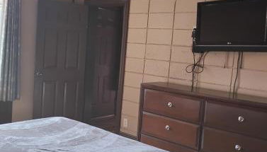 Gated 1 King BR 1 Bath Apt with Full Kitchen 233 - Foto 3