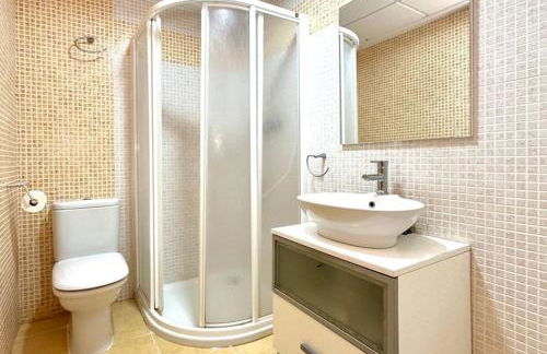 Vacaciones con el Mediterráneo a menos de 50 metros - Foto 19