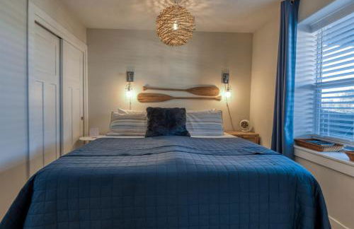 The Moby House Coastal Retreat with Ocean Views & Hot Tub - Foto 48