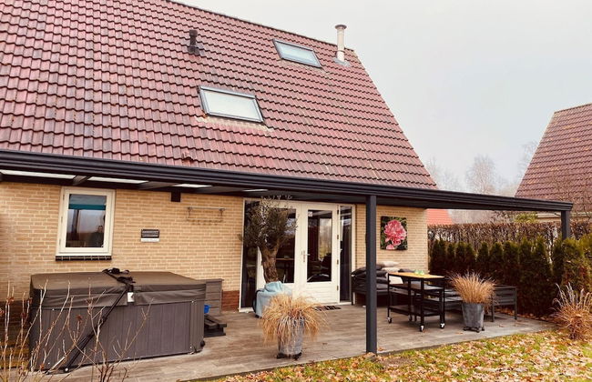 Vacation Home With Jacuzzi - Foto 13