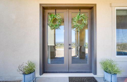 Hikers Retreat with Furnished Patio in Rimrock! - Foto 26