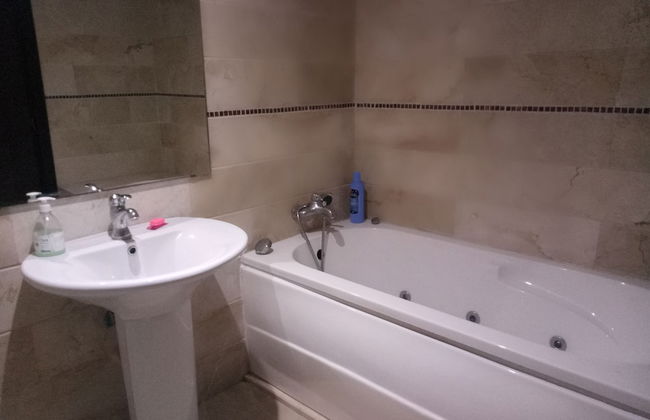 Apartment With Terrace - Photo 24