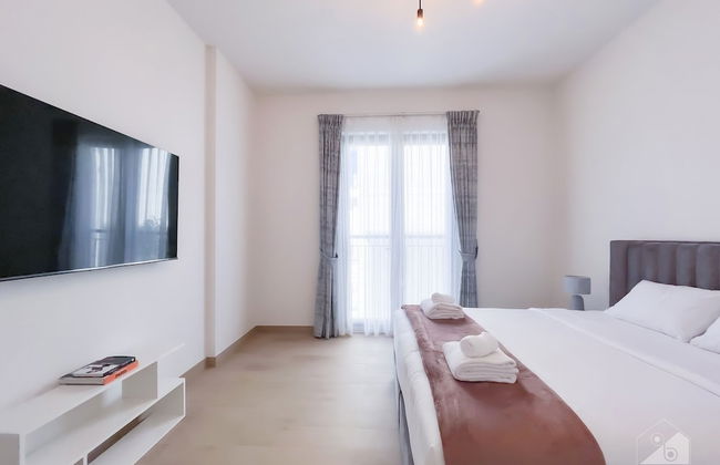 Stunning Beach View Apt. with Balcony Jumeirah La Mer - Photo 9