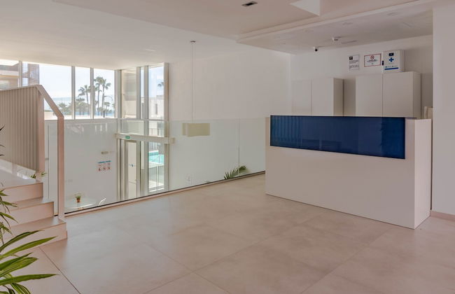 Carihuela Suites - Photo 2