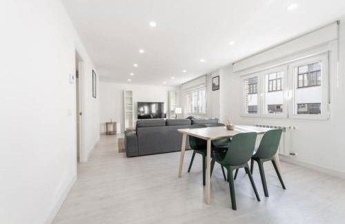 Reformado , céntrico , wifi. - Foto 9