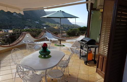 Villa del Golfo Urio with swimming pool shared by the two apartments it is essential to have a car - Foto 58