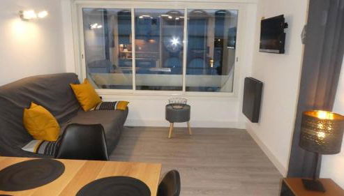 BEL APPARTEMENT RENOVE 6 PERSONNES, 1 CHAMBRE ET GARAGE - Foto 3