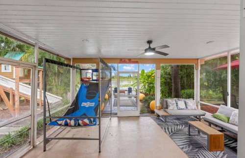 2 Homes • Hot Tubs x2 • Heated Pool • Fire Pit - Foto 64