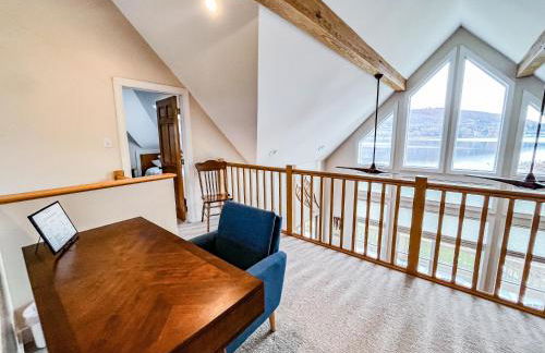 Lakefront Home Near Wisp with Great Location Dock Slip Hot Tub - Foto 14