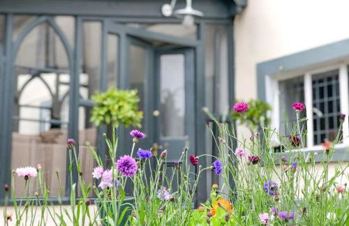 Cwmalis Hall - Photo 9