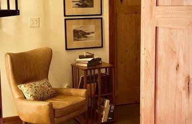 Whispering Pines Retreat, Secluded Cabin with Hot Tub & Pond - Foto 10