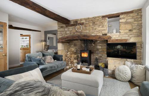 Corner Cottage - Photo 2