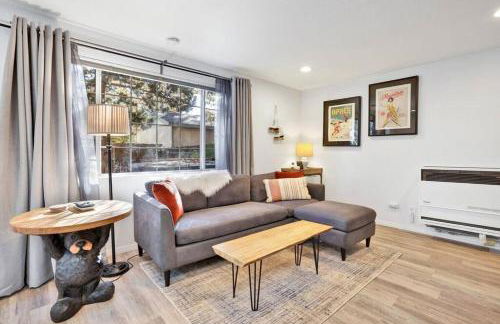 Apres Chalet Retreat~ Hot Tub~ Relax Away Cottage~ - Foto 38