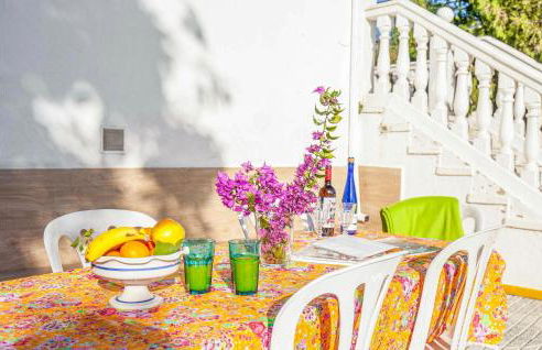 Lovely Home In Tomares With Kitchen - Foto 10