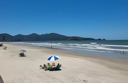 Duplex Pé na Areia - Vista para o Mar - 08 Pessoas - Photo 49