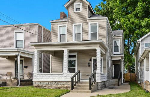 Charming 2nd-Floor Flat 3BR 2BA Free Parking - Foto 47