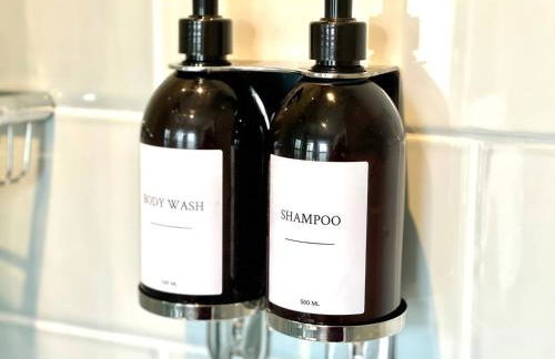 Luxury King-Bed EnSuite with Tranquil Garden Views - Foto 22