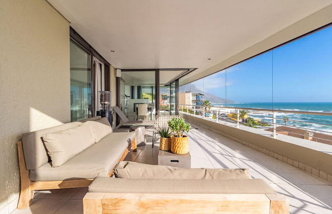 Experience Solace and Panoramic Views at Crescent Bay - Foto 7