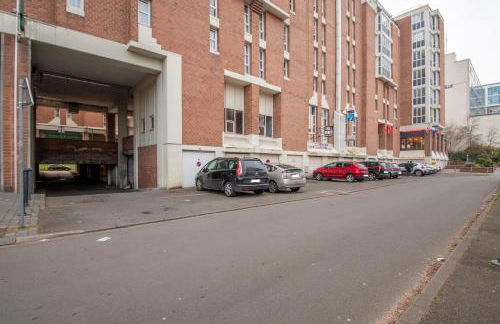Grand T2 à 8mn de Lille et Stadium Terrasse et parking privé - Foto 39