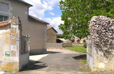 Le Tilleul 9 personnes 5 Chambres 6 lits 15 min du Futuroscope - Foto 23