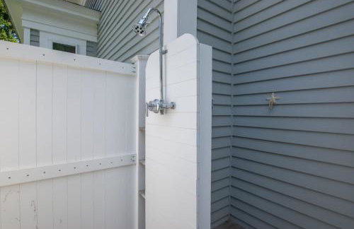 Gorgeous Traditional Home Modern Amenities Downtown Harwichport - Foto 42