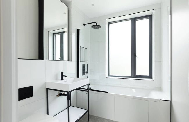 The Brondesbury Hideaway - Stylish 3bdr Flat With Balcony + Parking - Foto 19