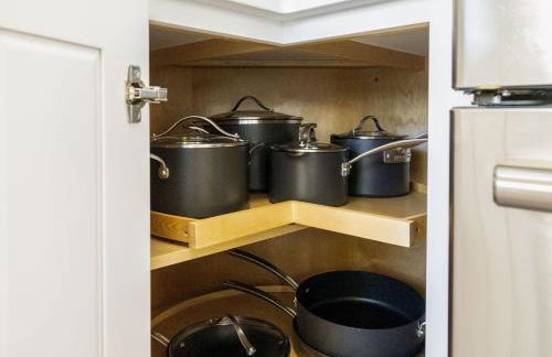 Boston 4BR Home with Parking BBQ Fire - Photo 20