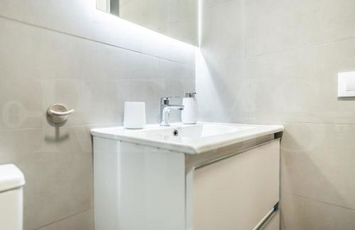 Comfortable apartment near the center by REMS - Photo 12