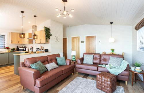 Sandmartin Lodge a lakeshore haven Pine Lake Resort - Foto 7