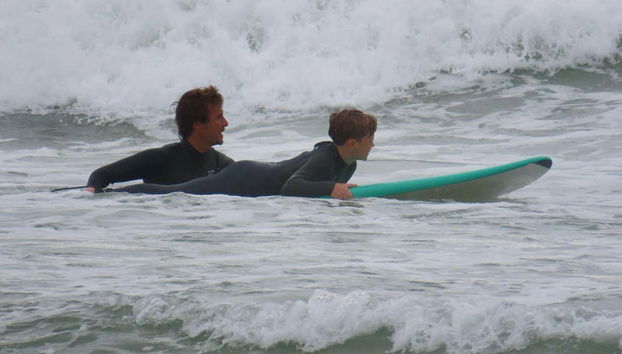 Carcavelos Beach Surf Lesson - Photo 4