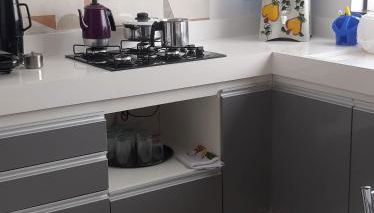 Jeito Mineiro, privacidade para família e grupos -2 quartos- melhor custo-benefício, garagem, sala com cozinha integrada, aconchegante, ambiente moderno e funcional, wi-fi veloz gratuito, próximo ao Parque das Águas-Calçadão e tudo que a cidade oferece - Foto 5