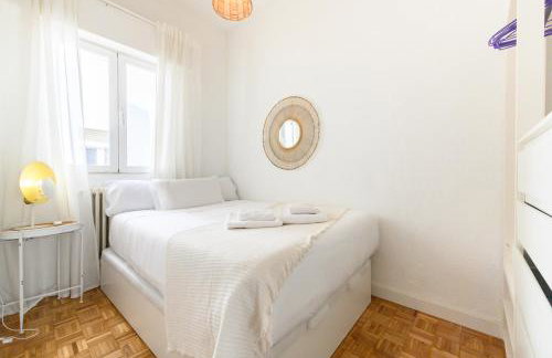 AZA14 - Amplio Piso de 3 dormitorios, 2 baños y terraza, en Chamartín, Madrid - Foto 7