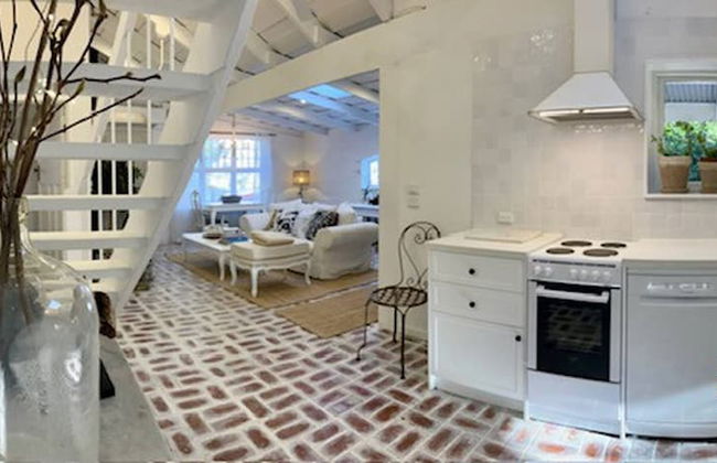 One Wee Cottage, A Romantic Secluded Provincial Abode Surrounded by Vineyards - Foto 32