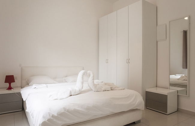 Kerem Hateiminim Apartments - Photo 31