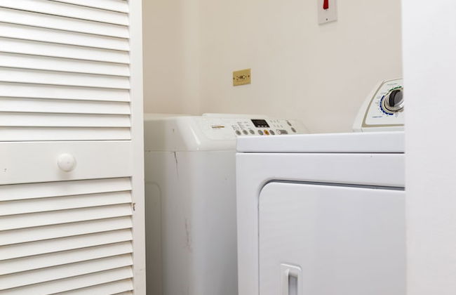 Executive Suites at The Bromptons - Photo 16