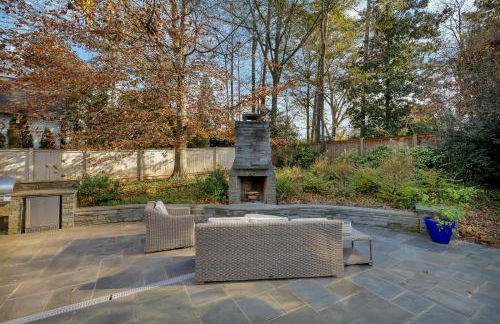 World Cup Luxury Estate Pool Gym Game Room - Foto 13