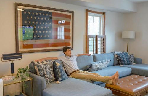 Meet Me at McFee-Live like a local in the heart of Lewes-EVCharger - Foto 3