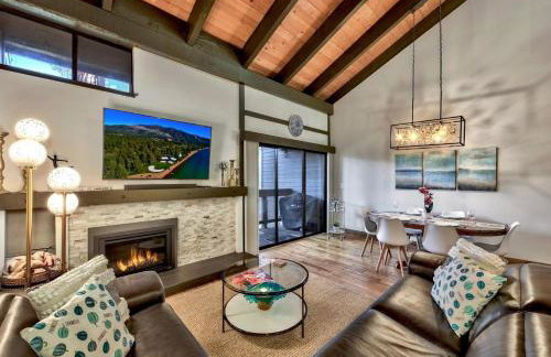 Private beach, Close to ski, Resort Amenities! - Foto 1