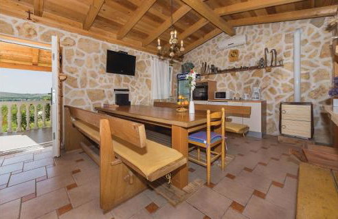 One-Bedroom Holiday Home In Danilo - Photo 16