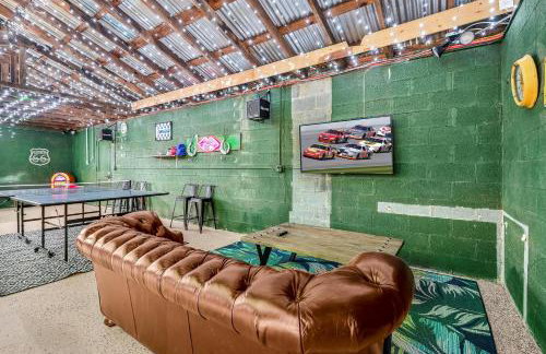 Unique Cabin With Hot Tub Close to Town - Foto 38